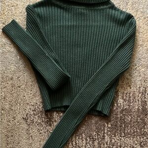 Love Tree Green Ribbed Crop Top